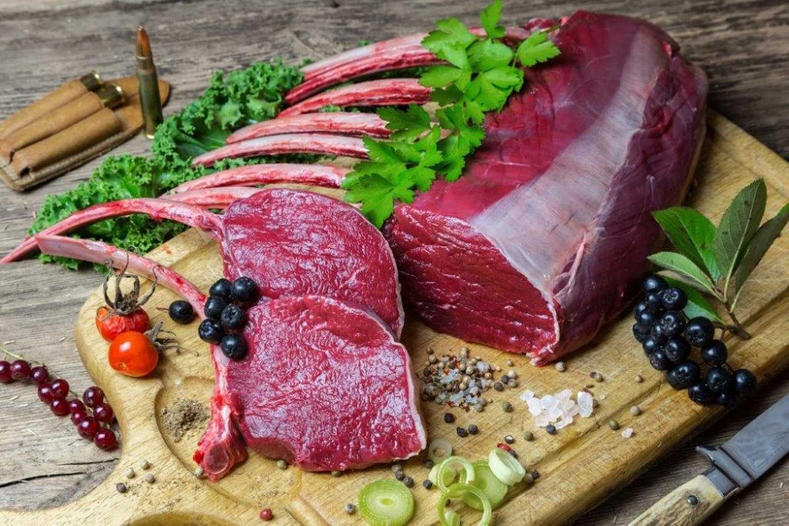 Czym się różni w smaku mięso z sarny od mięsa z jelenia?