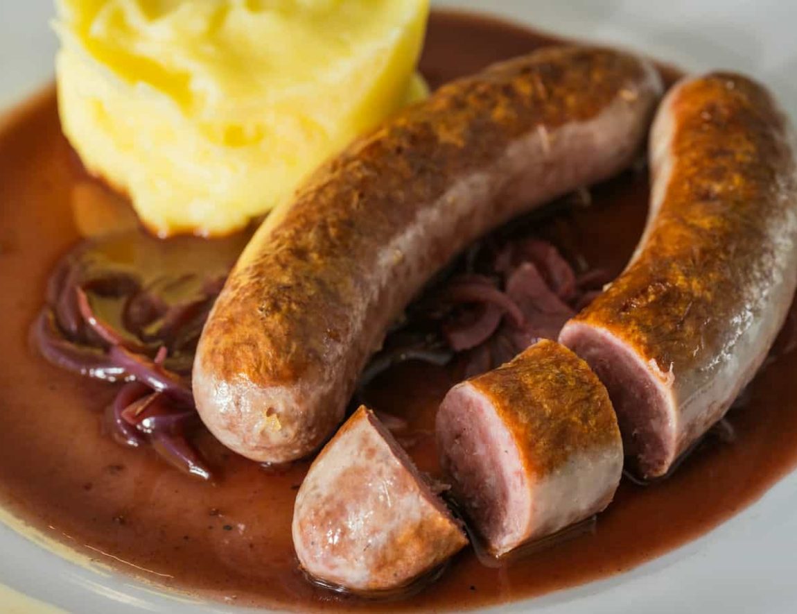 kiełbasa z mięsa jelenia